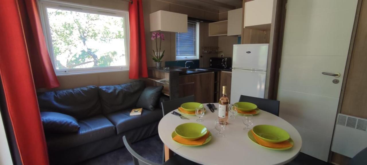 Camping Pres Du Lac De Sainte Croix Bauduen Esterno foto